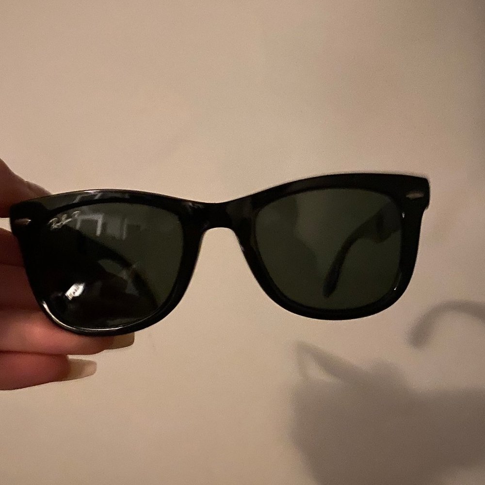 Ray-Ban Wayfarer Folding Sunglasses